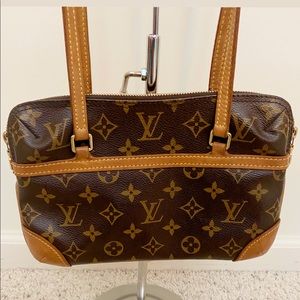 Louis Vuitton Coussin PM